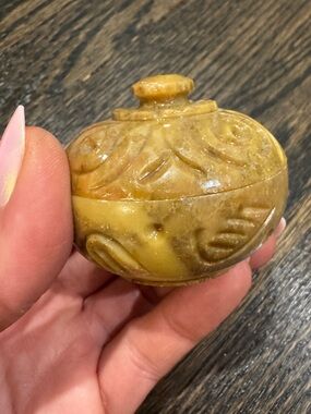 Vintage Hand Carved Soap Stone Trinket Box Jewelry Box w Lid